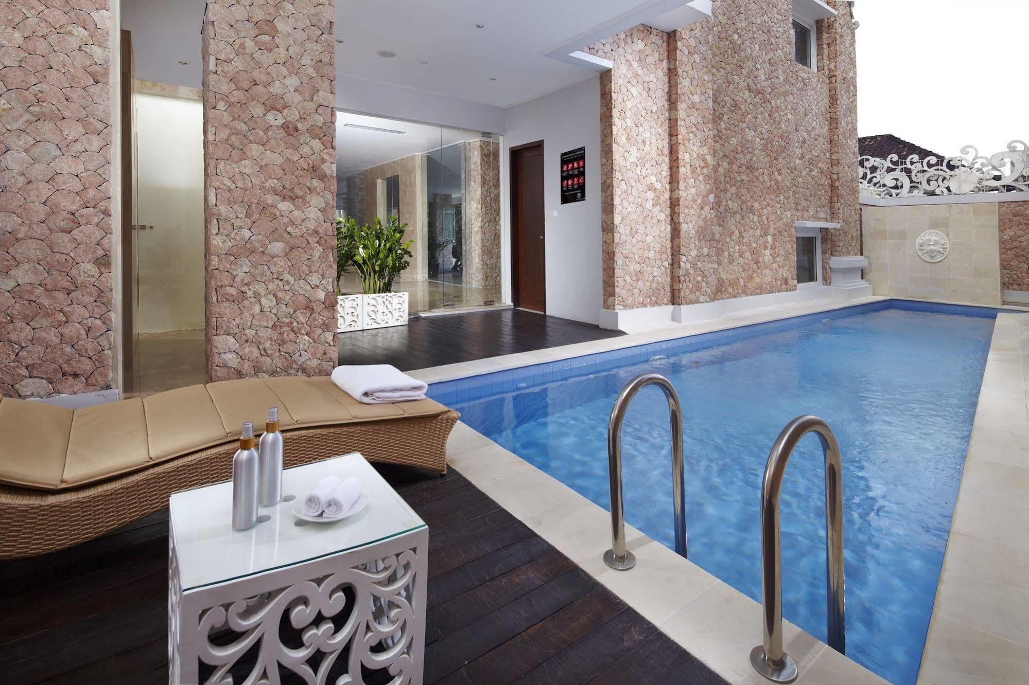 Kuta Angel Hotel - Luxurious Living Ngoại thất bức ảnh